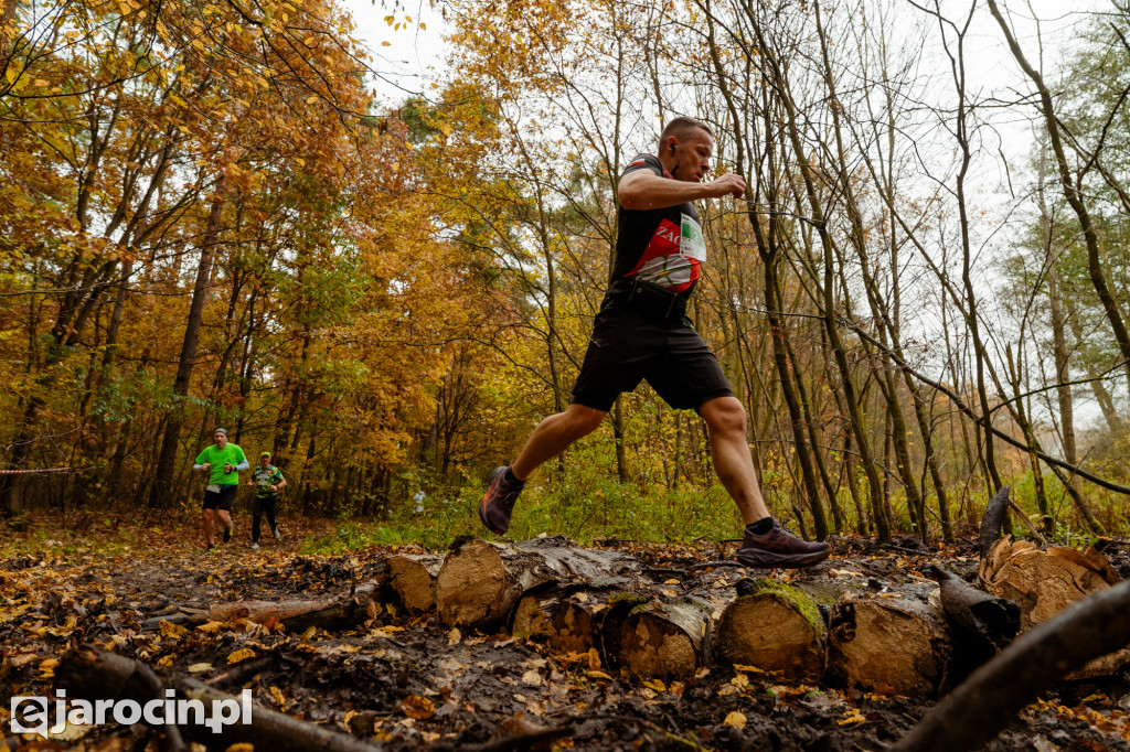 Deszcz, wiatr i adrenalina – tak wyglądał OCROBERFOREST RUN 2025 w Jarocinie