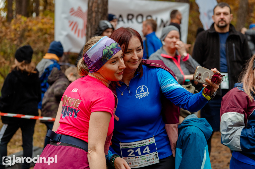 Deszcz, wiatr i adrenalina – tak wyglądał OCROBERFOREST RUN 2025 w Jarocinie