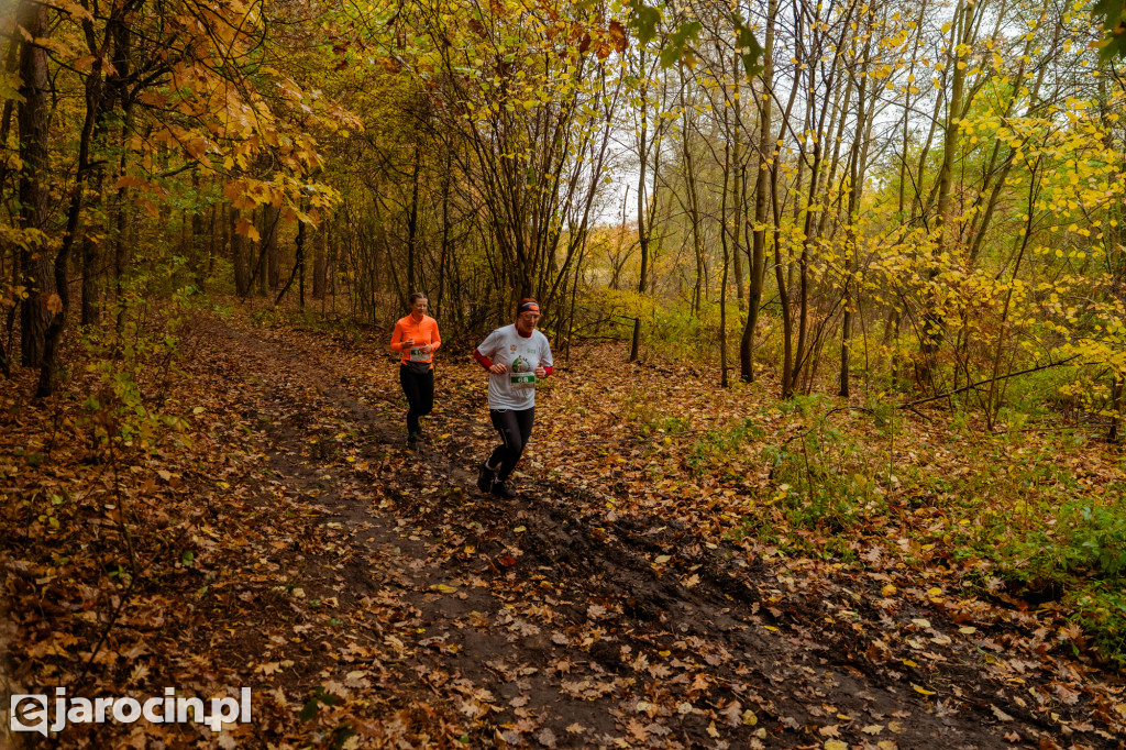 Deszcz, wiatr i adrenalina – tak wyglądał OCROBERFOREST RUN 2025 w Jarocinie
