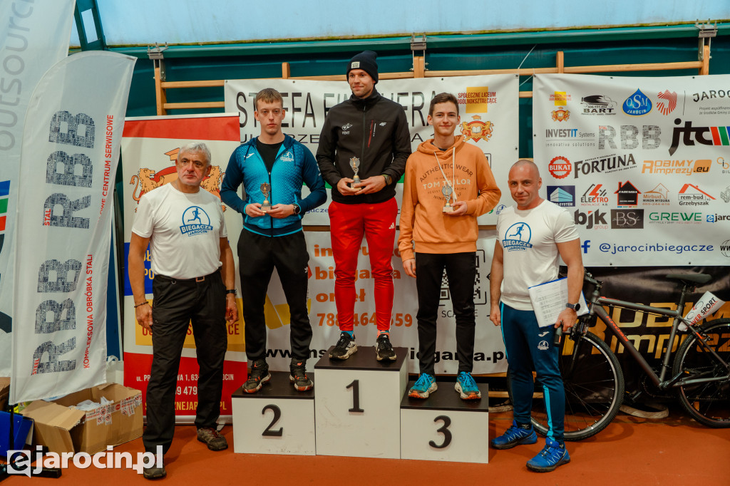 Deszcz, wiatr i adrenalina – tak wyglądał OCROBERFOREST RUN 2025 w Jarocinie