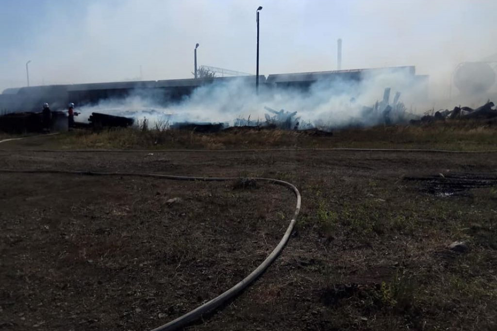 Pożar podkładów kolejowych