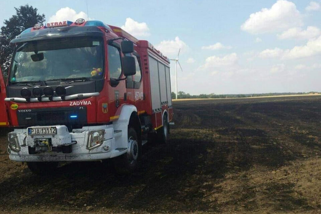 Pożar - granica Roszkowa i Dąbrowy