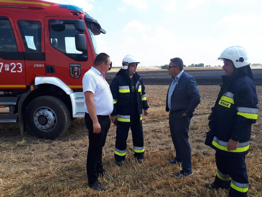 Pożar - granica Roszkowa i Dąbrowy