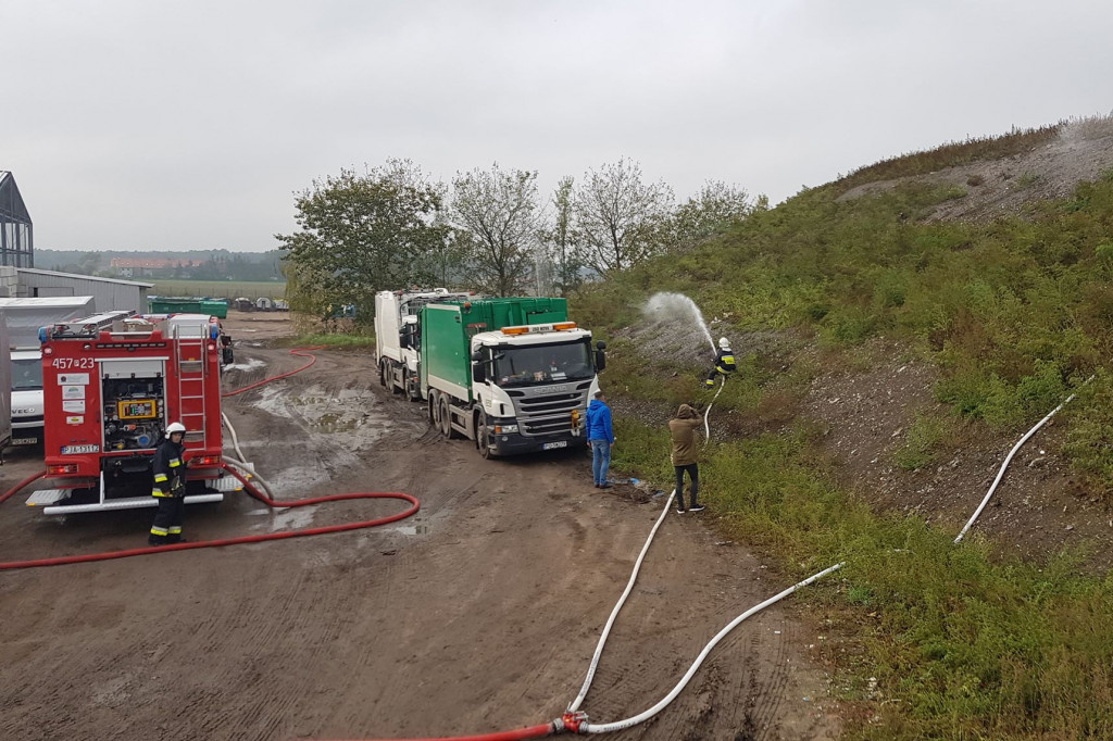 Akcja strażaków na terenie ZGO-WCR