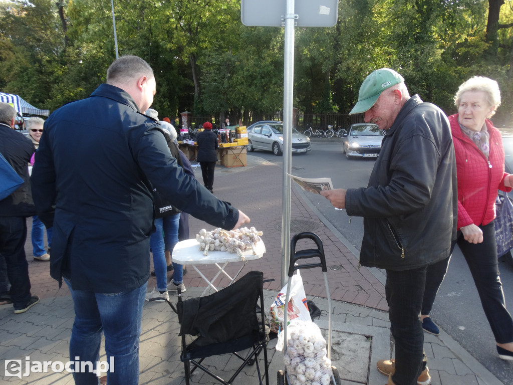 Kandydaci Lewicy na targowisku