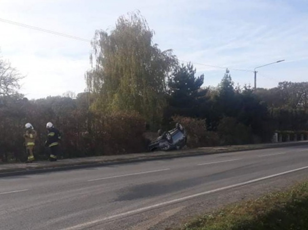 Kolizja i dachowanie w Witaszyczkach