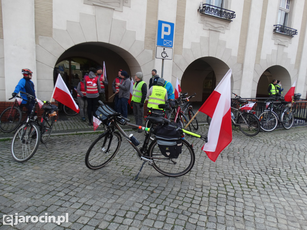 Sztafetowy rajd rowerowy dla Niepodległej