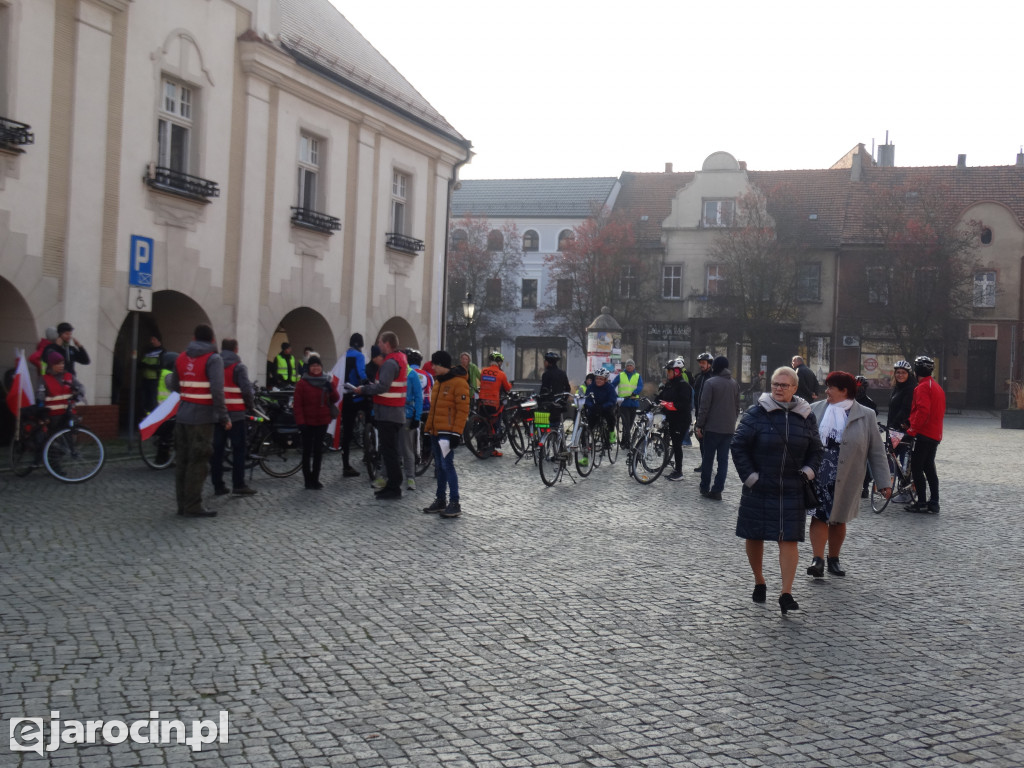 Sztafetowy rajd rowerowy dla Niepodległej