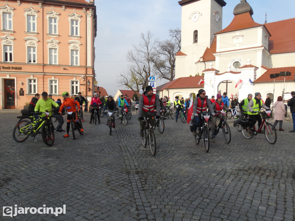Sztafetowy rajd rowerowy dla Niepodległej
