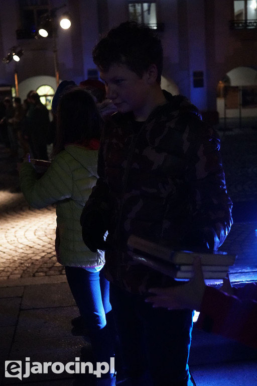 Podaj... książkę