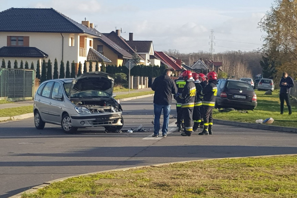 Zderzenie na skrzyżowaniu ulic Zagonowej i Żniwnej
