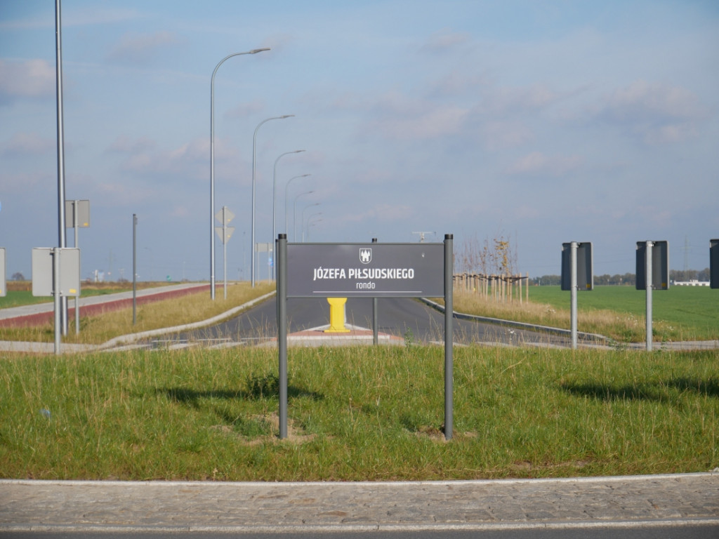 Nowe tablice z nazwami rond