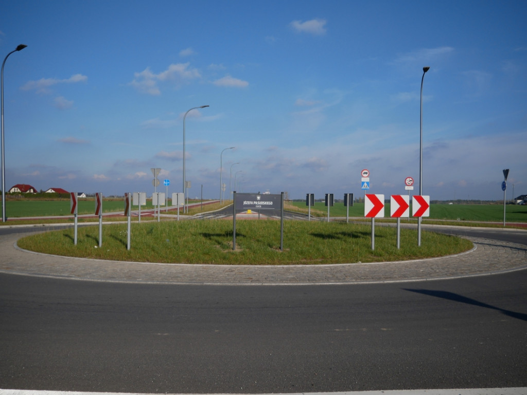 Nowe tablice z nazwami rond