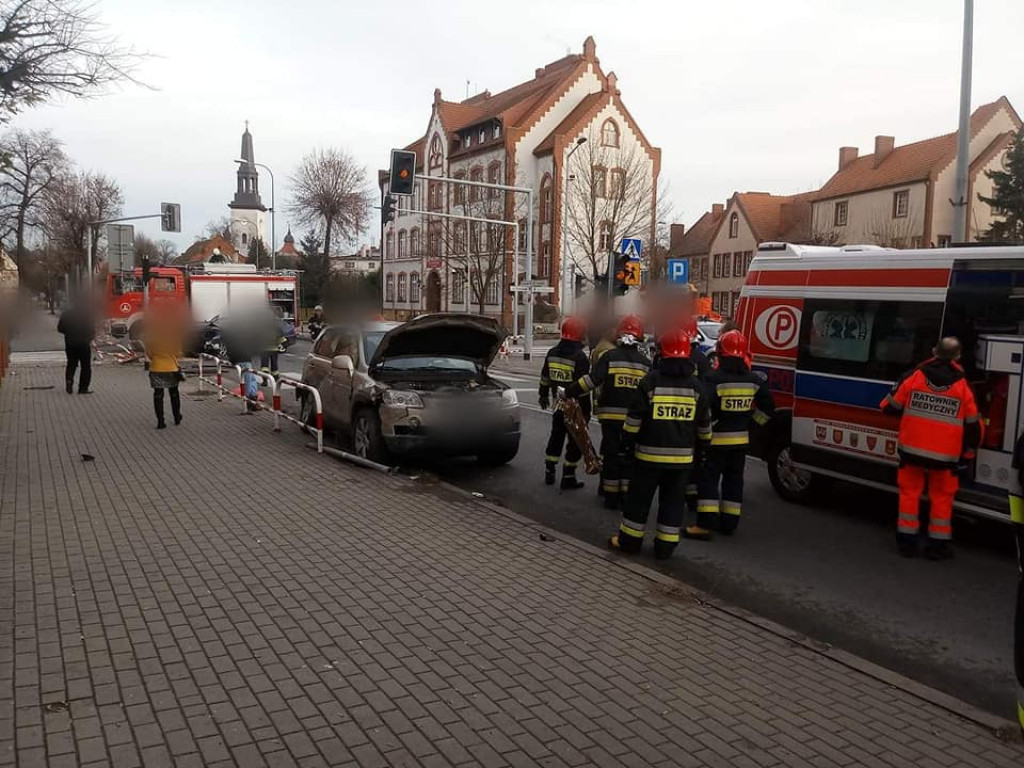 Zderzenie samochodów w centrum Jarocina