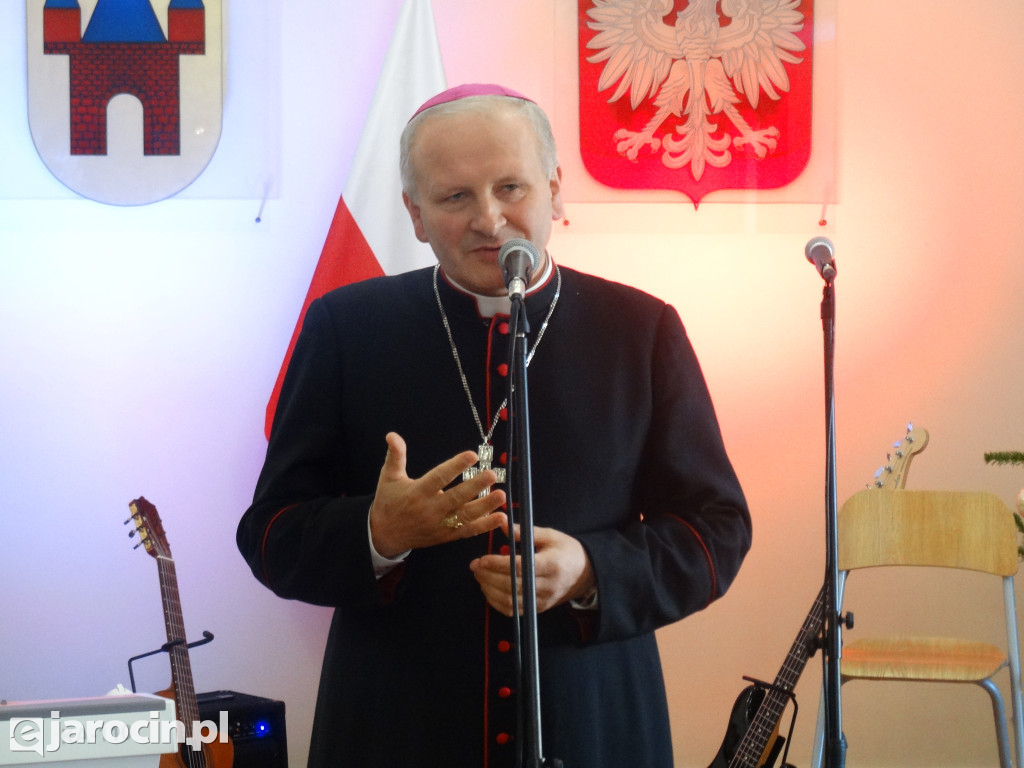 Spotkanie opłatkowe z biskupem w Jarocinie