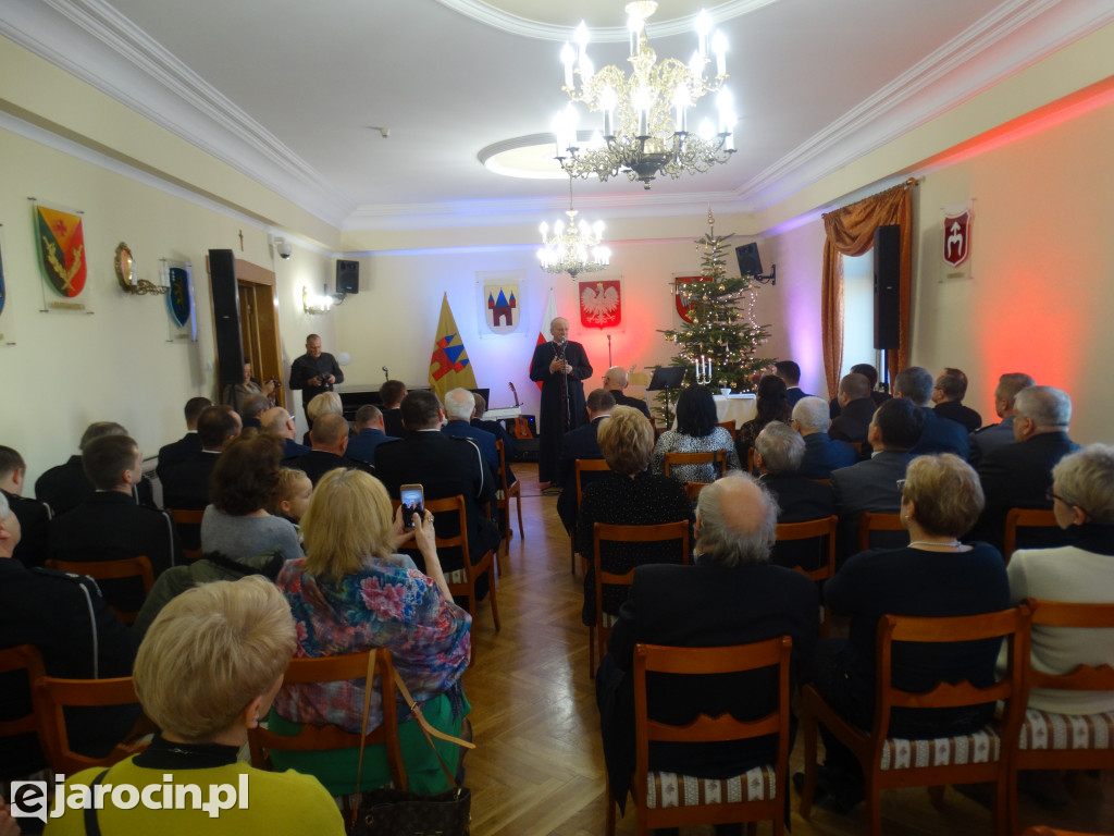 Spotkanie opłatkowe z biskupem w Jarocinie