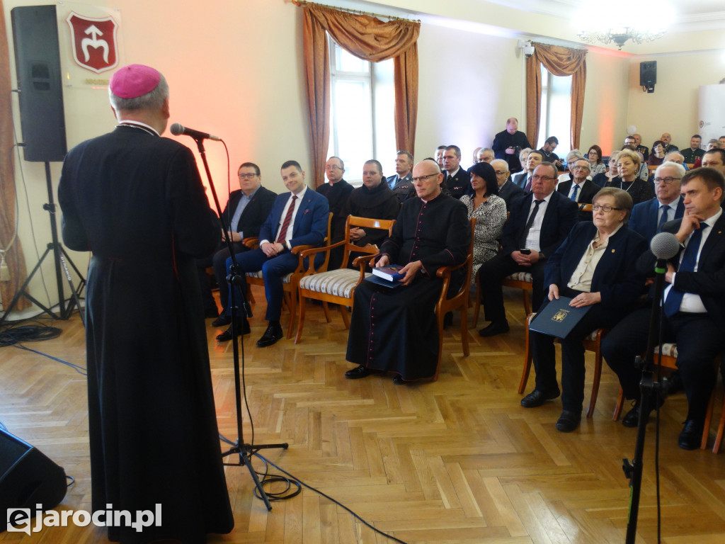 Spotkanie opłatkowe z biskupem w Jarocinie