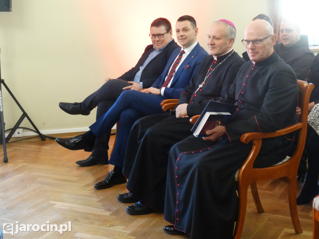 Spotkanie opłatkowe z biskupem w Jarocinie