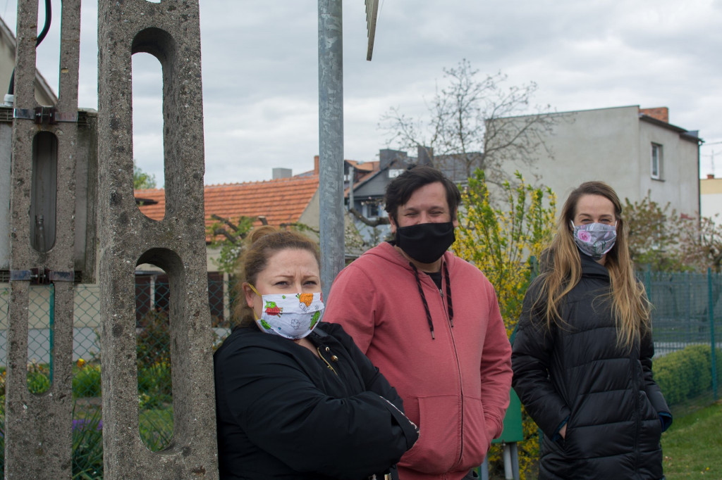 Koncert na balkonie jednego z bloków w Jarocinie