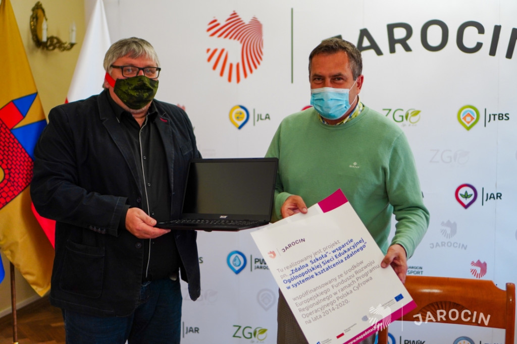 Laptopy dla uczniów jarocińskich szkół
