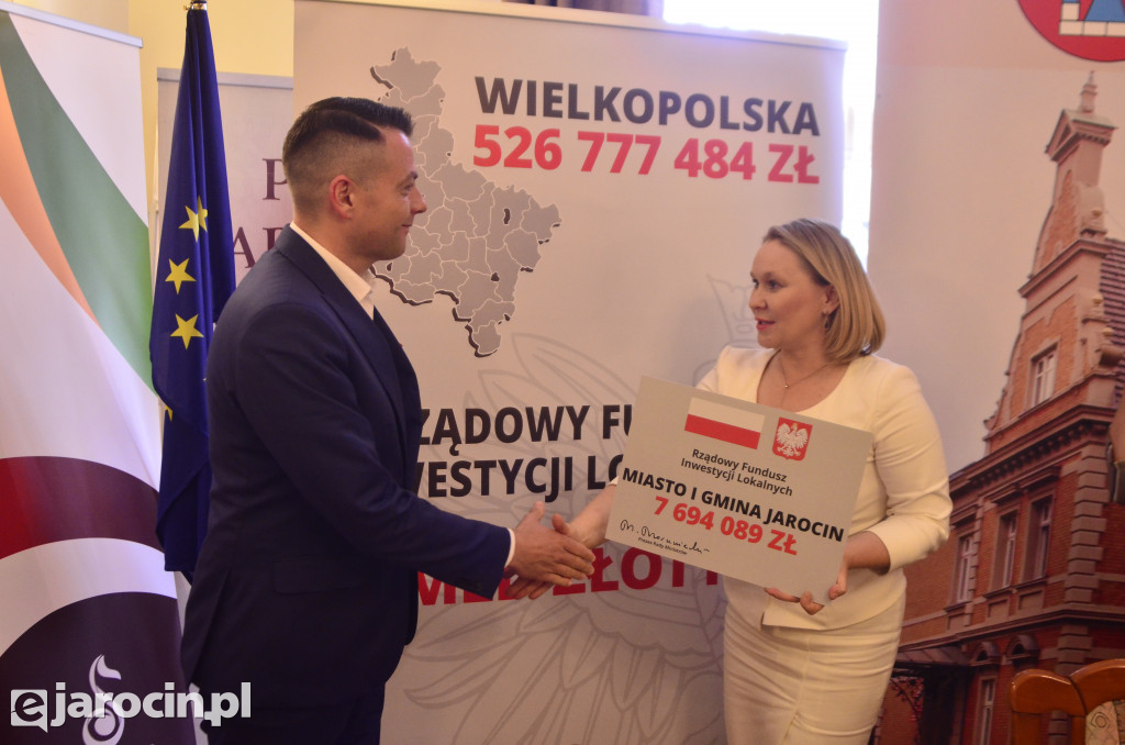 Rządowe pieniądze dla samorządów. Także w powiecie jarocińskim