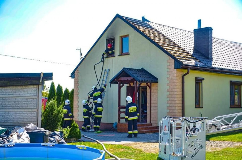 Pożar poddasza w Łowęcicach