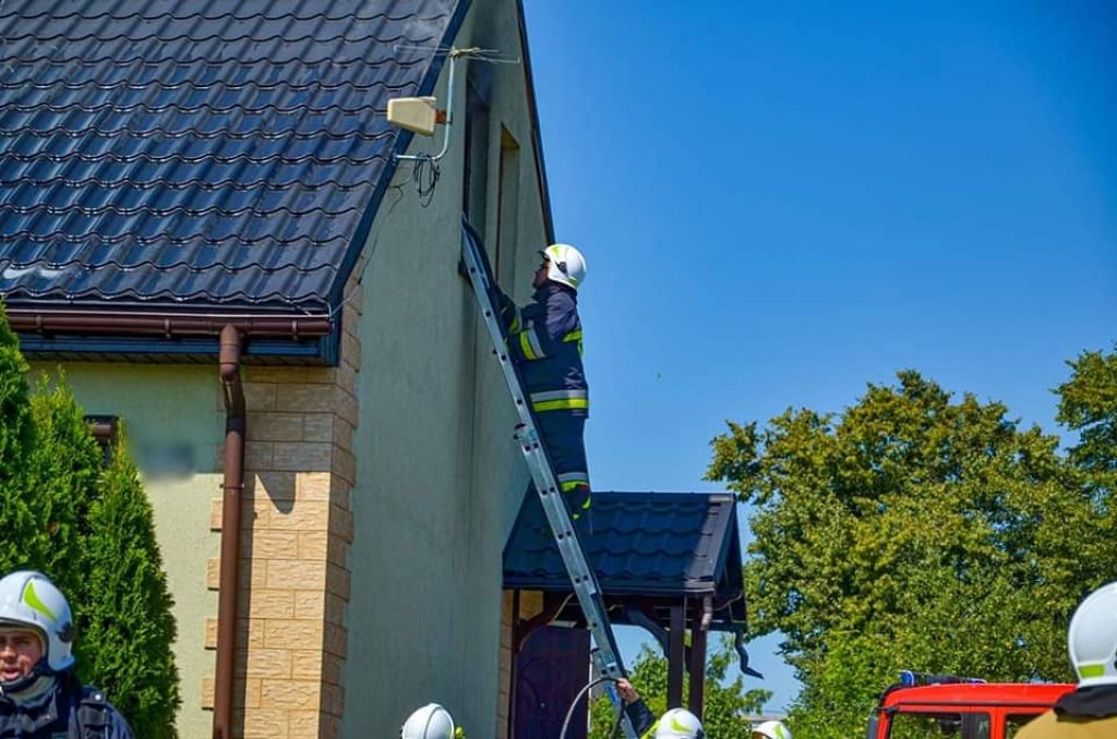 Pożar poddasza w Łowęcicach