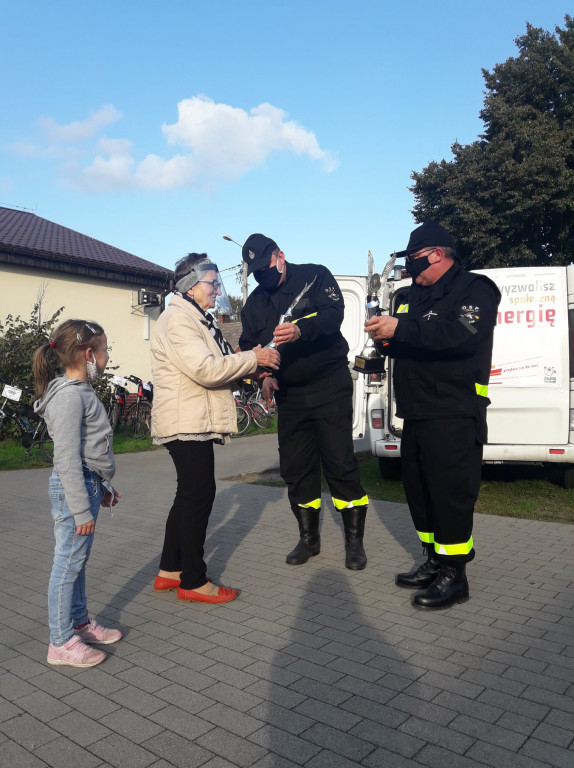 136 osób i 14 km na rowerach