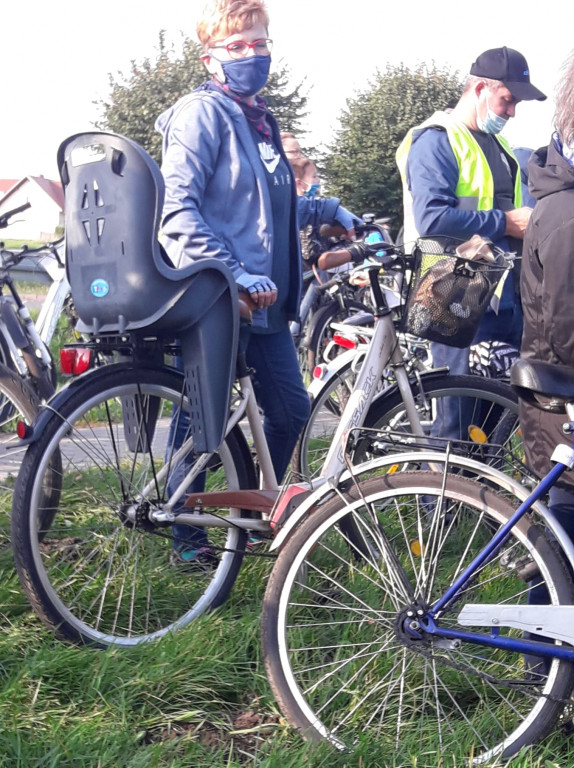 136 osób i 14 km na rowerach