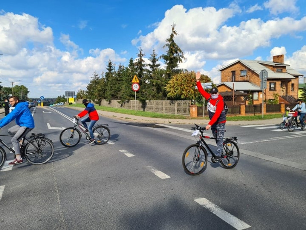136 osób i 14 km na rowerach