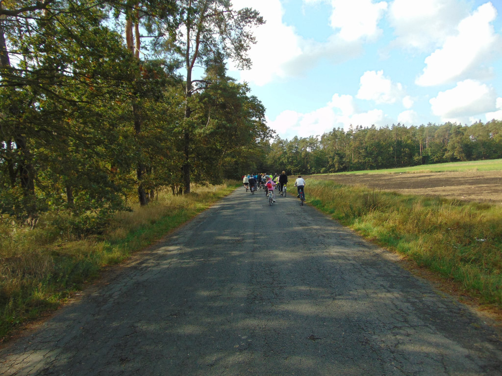 136 osób i 14 km na rowerach