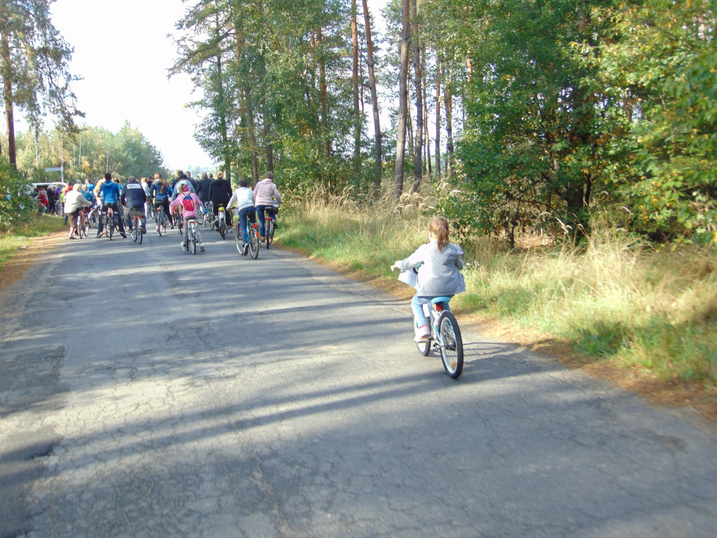 136 osób i 14 km na rowerach