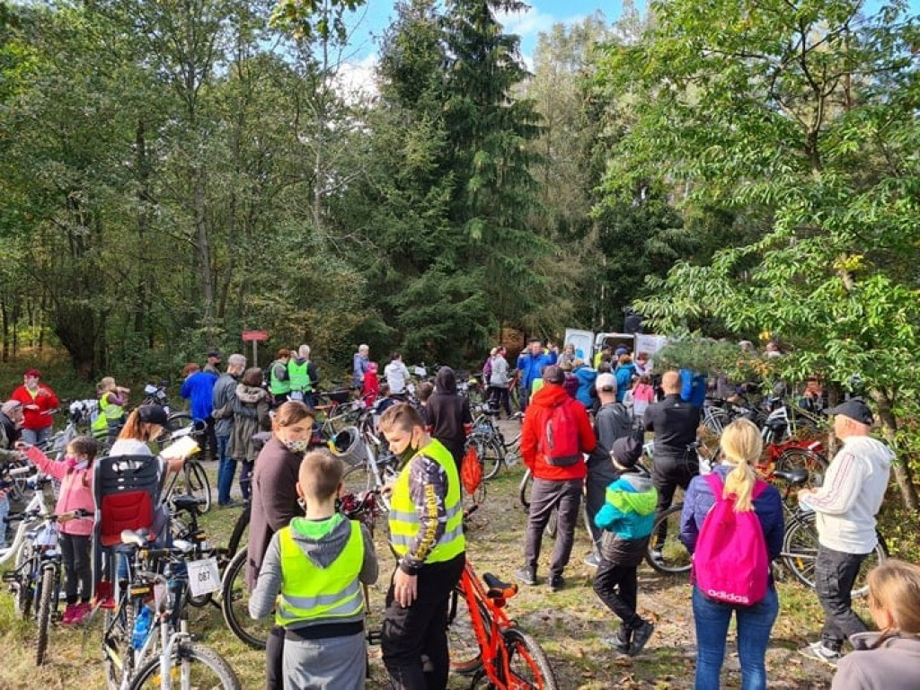 136 osób i 14 km na rowerach