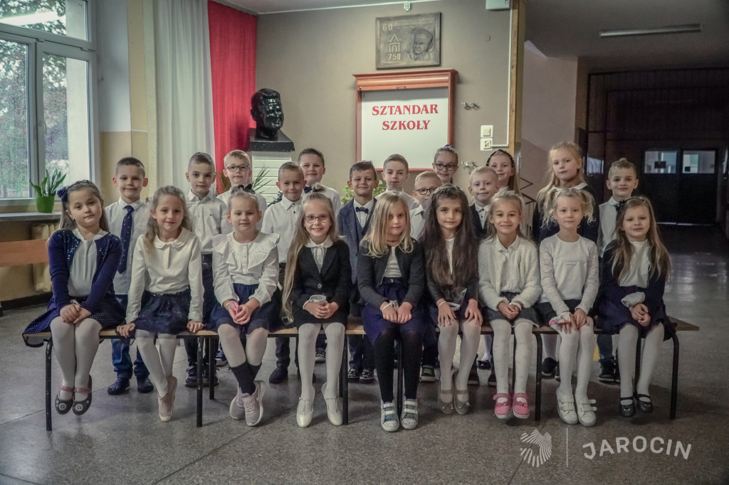 Ślubowanie pierwszoklasistów z ZS nr 4 w Jarocinie