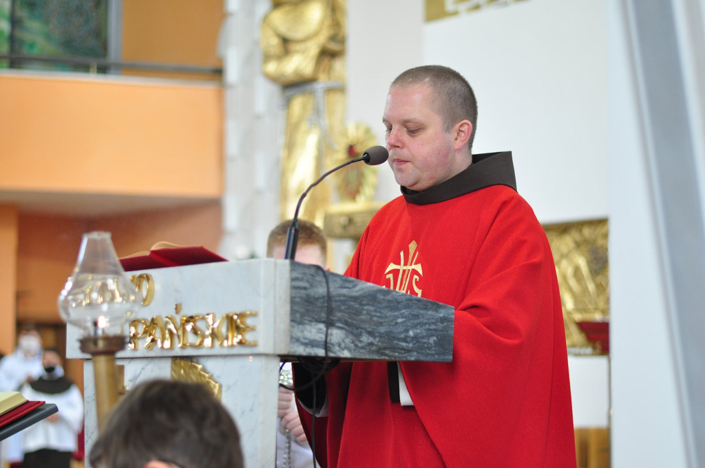 Bierzmowanie 2020 w parafii pw. św. Antoniego Padewskiego w Jarocinie (FOTO + WIDEO)