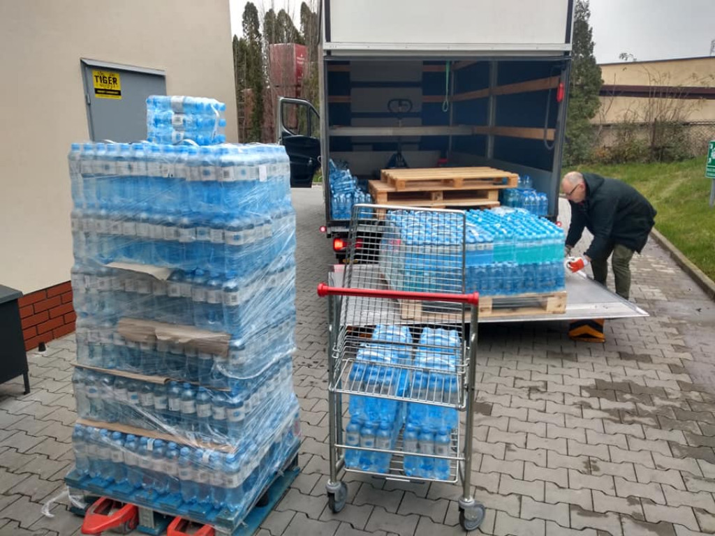 Woda dla pacjentów Szpitala Powiatowego w Jarocinie