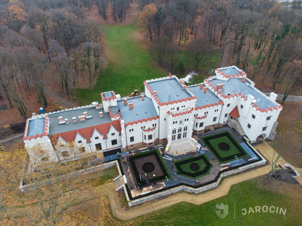 Ogród różany za Pałacem Radolińskich w Jarocinie