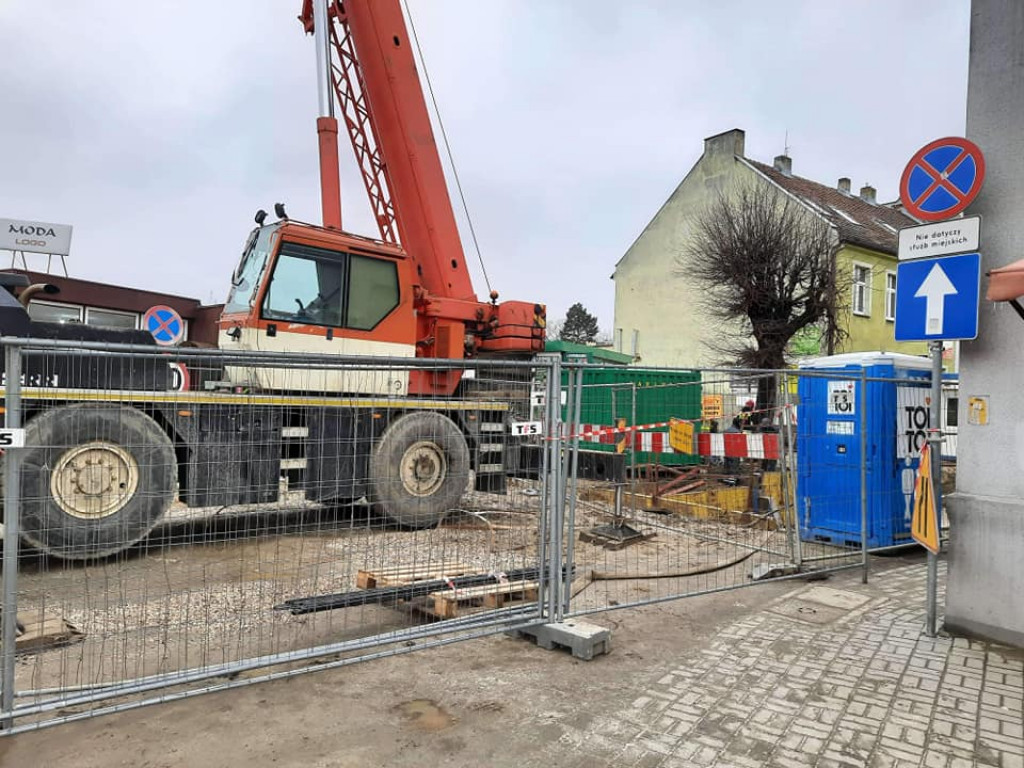 Pożar gazociągu w centrum Jarocina
