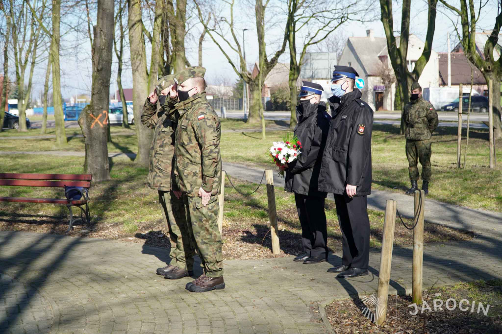 Dwie uroczystości pod jednym pomnikiem