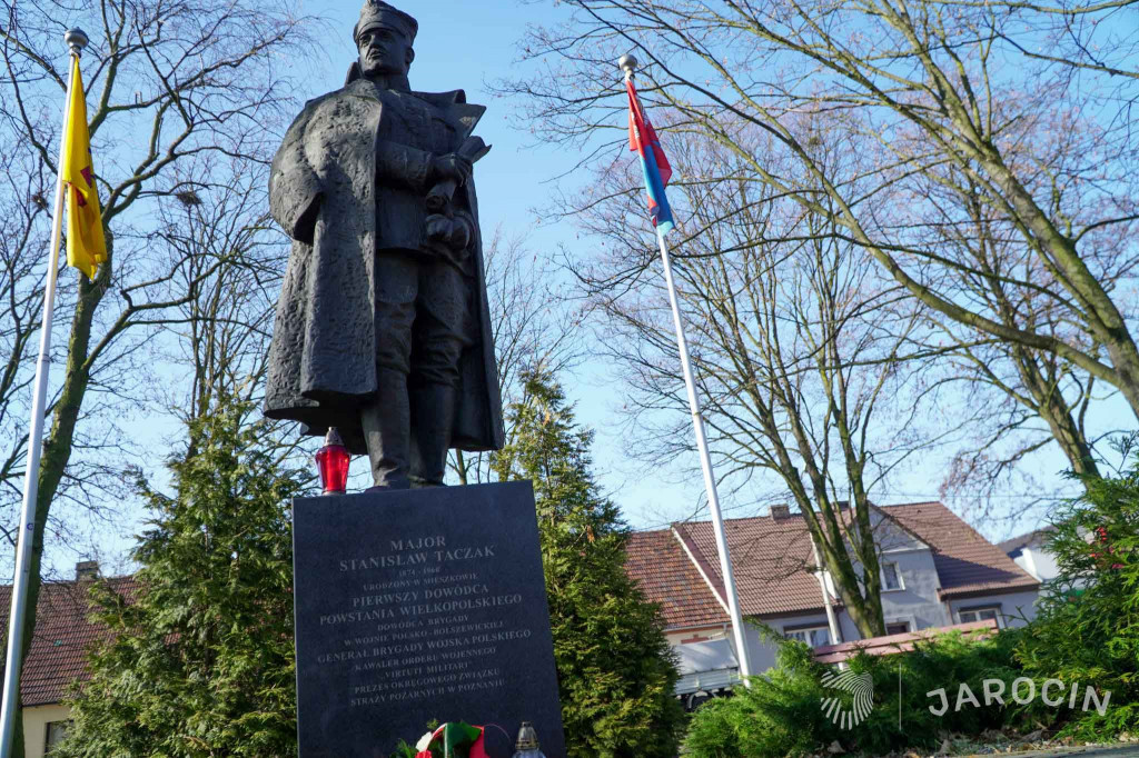 Dwie uroczystości pod jednym pomnikiem