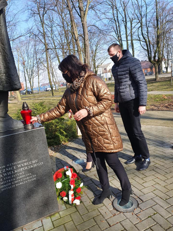 Dwie uroczystości pod jednym pomnikiem