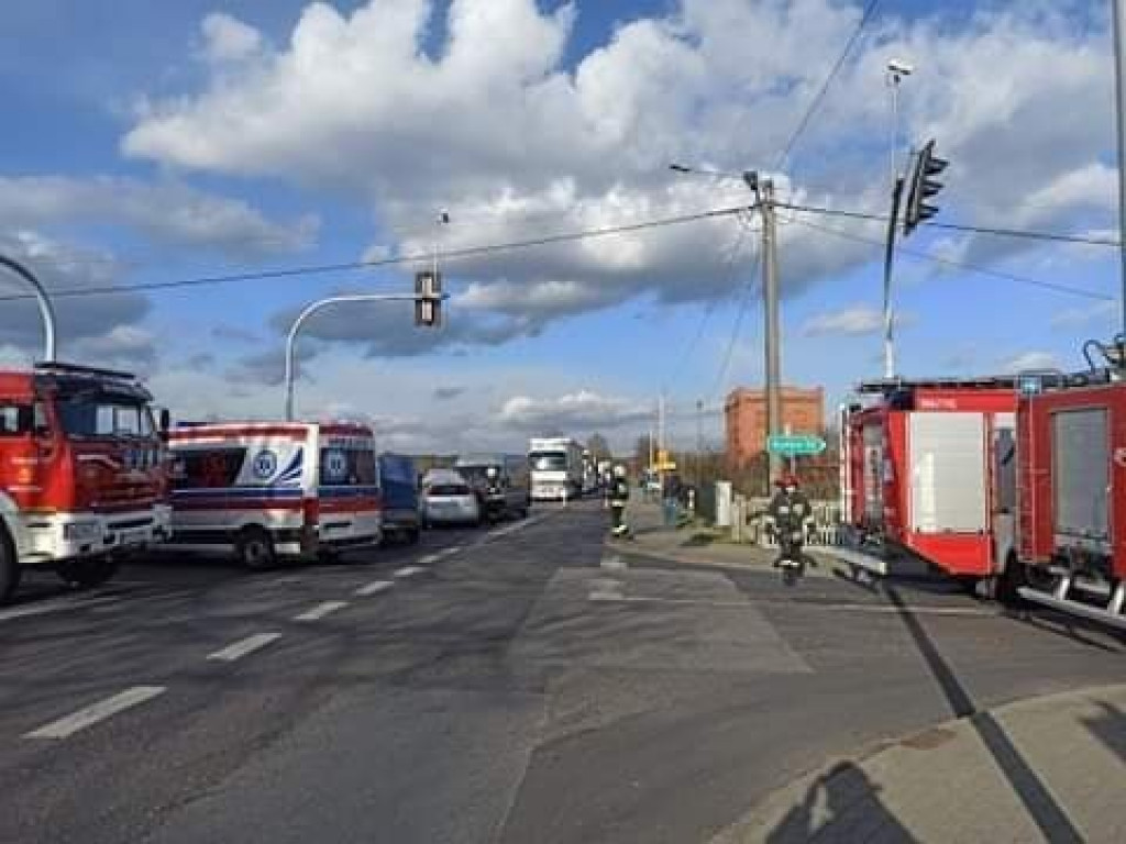Kolizja na skrzyżowaniu w Suchej