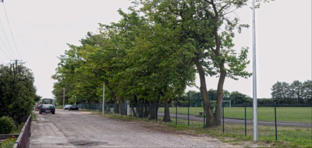 Cielcza. Nie ma gazu ziemnego. Będą nowe drogi