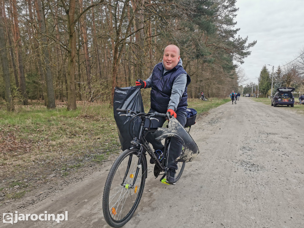 Takie rzeczy przy drogach i ścieżkach dla rowerów!