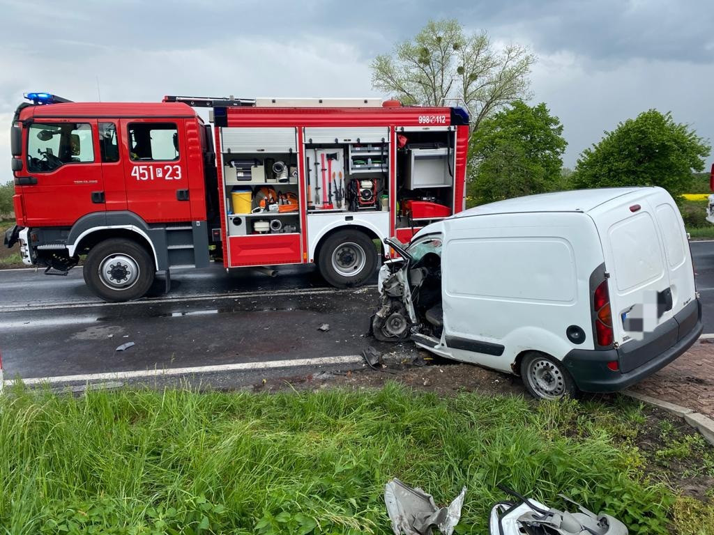 Wypadek na drodze krajowej nr 12 między Jarocinem i Jaraczewem