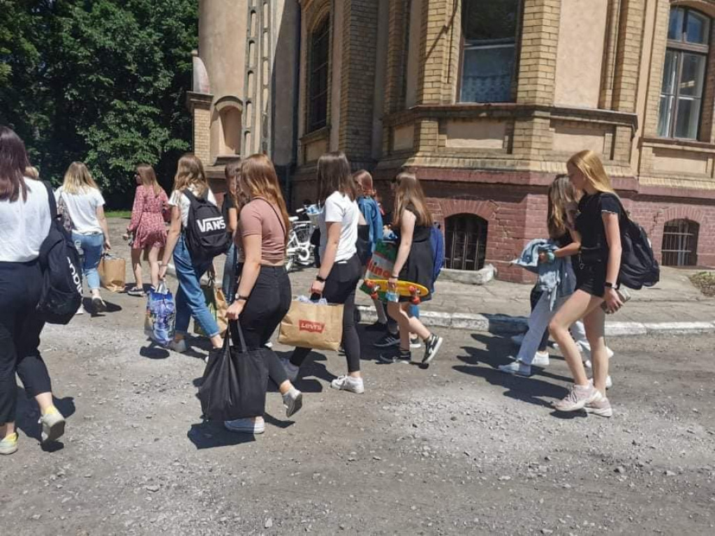 Uczniowie ZSP nr 1 w Jarocinie z wizytą w Domu Dziecka w Górze