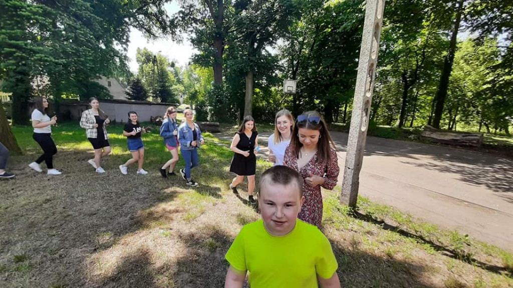 Uczniowie ZSP nr 1 w Jarocinie z wizytą w Domu Dziecka w Górze
