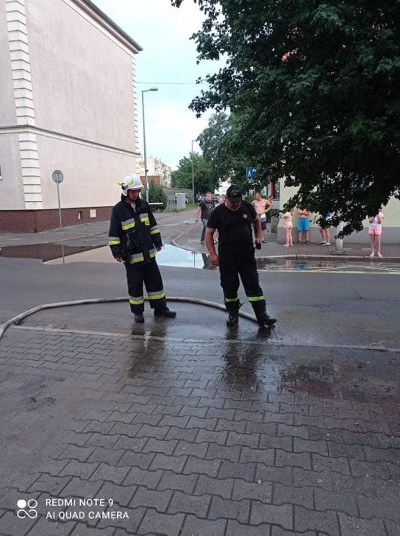 Oberwanie chmury i burza nad Jarocinem