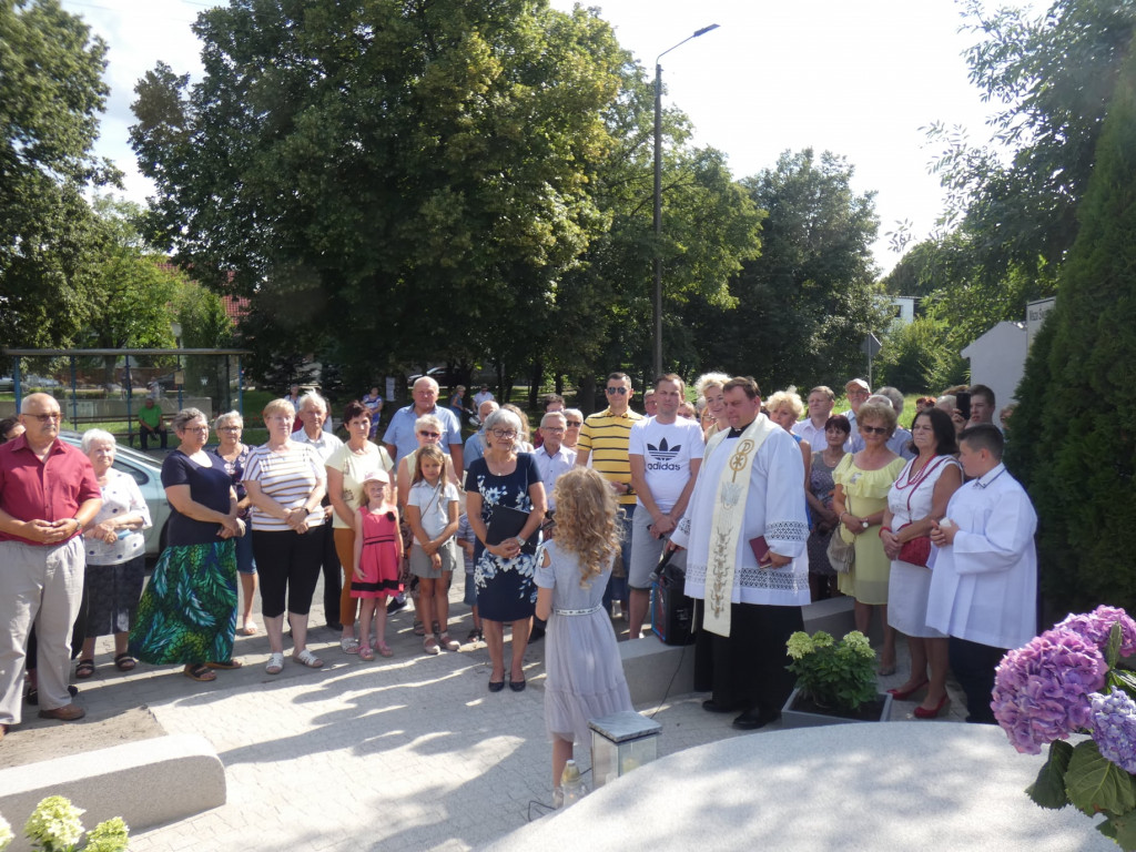 Figura Matki Bożej w Witaszycach po renowacji