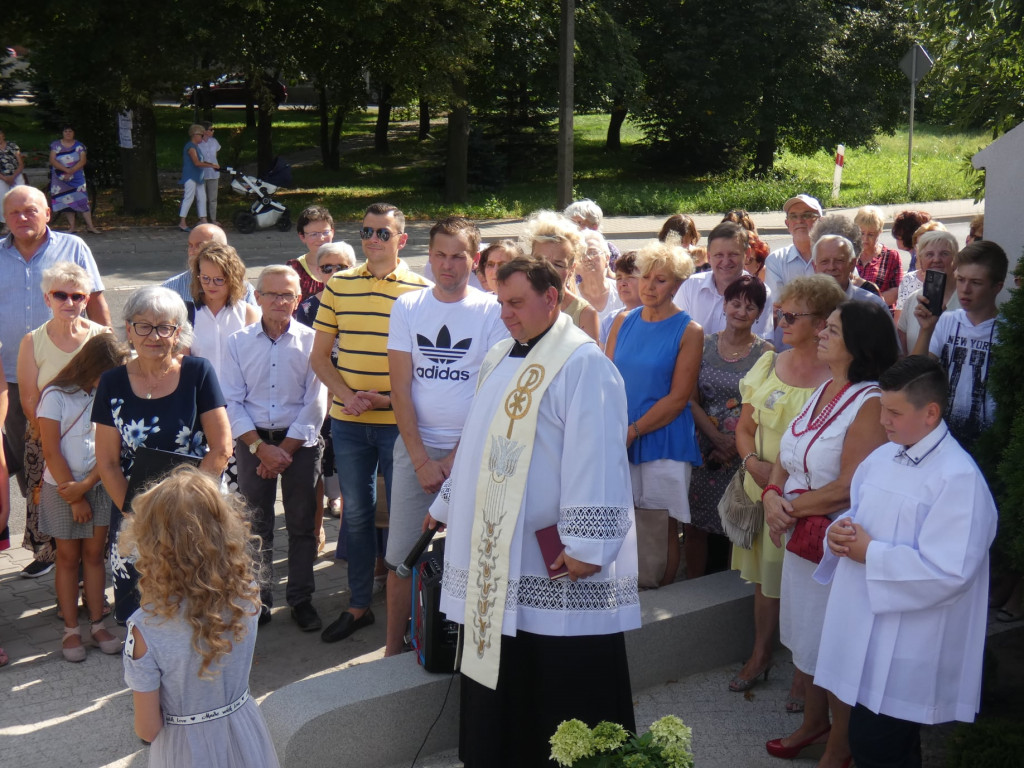 Figura Matki Bożej w Witaszycach po renowacji